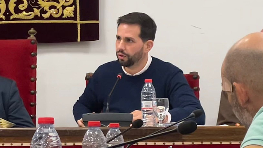 Jose Crespo - Pleno 1 El PP de Adra defiende salvaguardas, controles efectivos y protección para los agricultores en el acuerdo UE–Mercosur